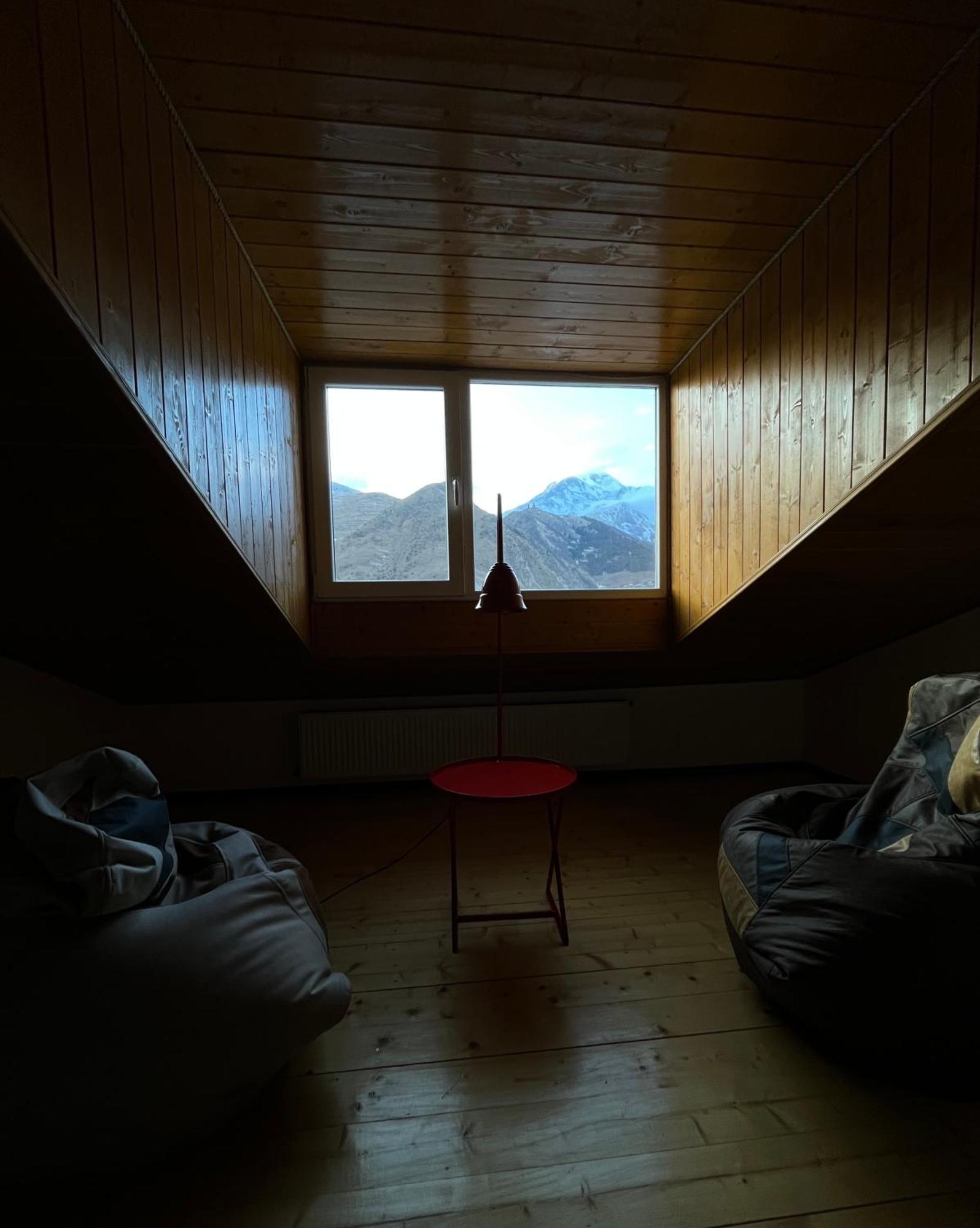 Hotel Mansarda Kazbegi Zewnętrze zdjęcie